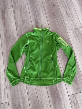 ジャケット・アウター Arc'teryx Atrel Hooded Shacket Women's M ARC'TERYX Women Atrel Hooded Shacket Coat Canada Size M Parka